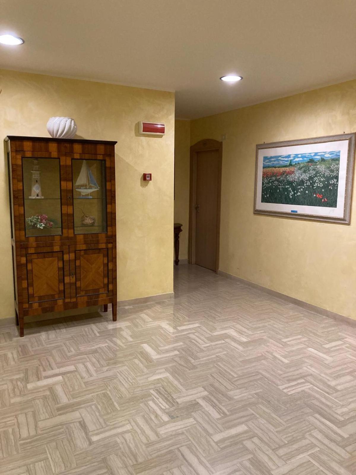 Hotel Promenade Порто-Сант'Эльпидио Экстерьер фото